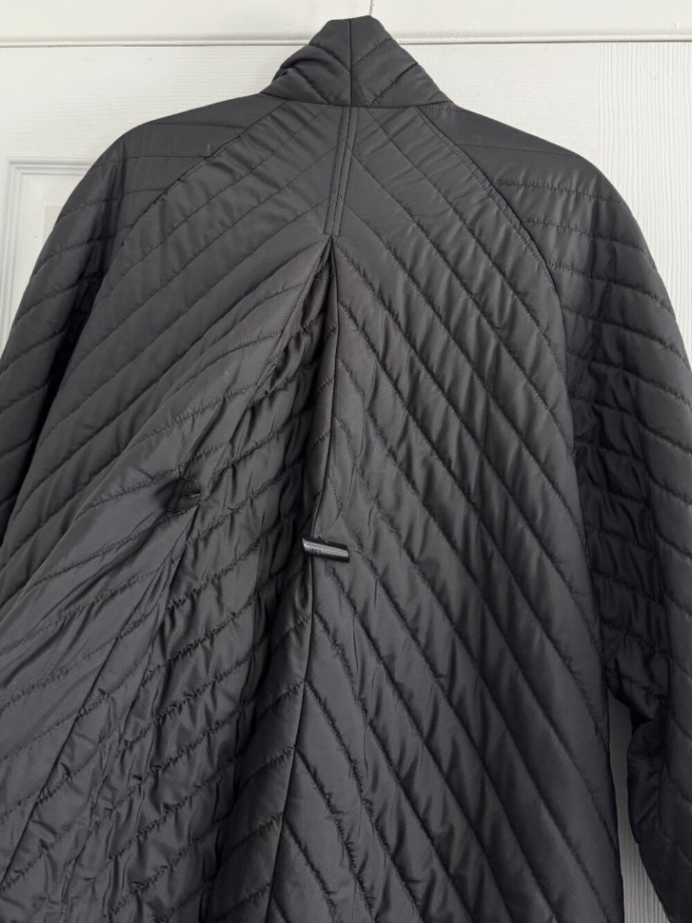 Ganni Quilted jacket in Black, size 40. Fits like a size 12 ish - Picture 15 of 16